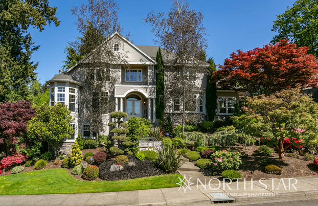 Building Photo - Stunning Home in Hidden Creek