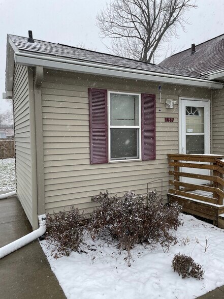 Exterior Front Door - 2837 Scott Ave