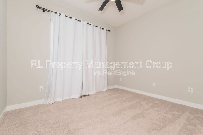 Building Photo - 6255 Callisburg Dr