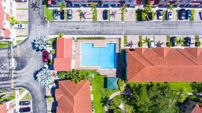 Building Photo - 21007 NW 14th Pl