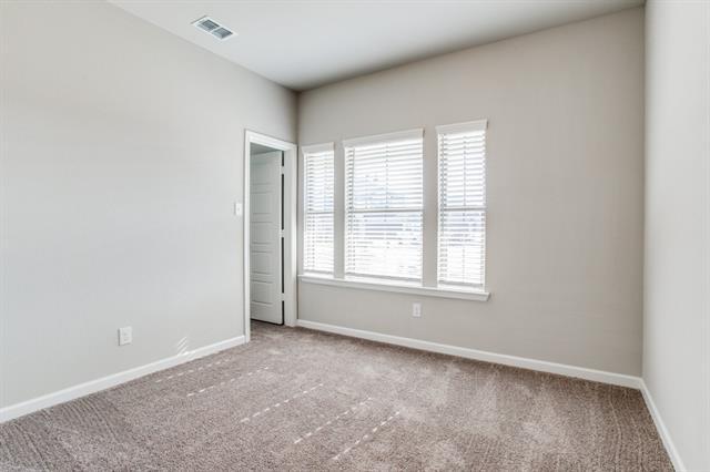 Building Photo - 313 Ember Cir