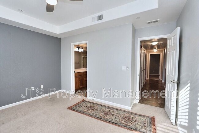 Building Photo - 12400 Fair Oaks Blvd