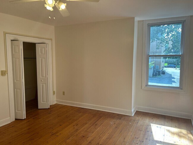 Building Photo - Incredible Shadyside Home!