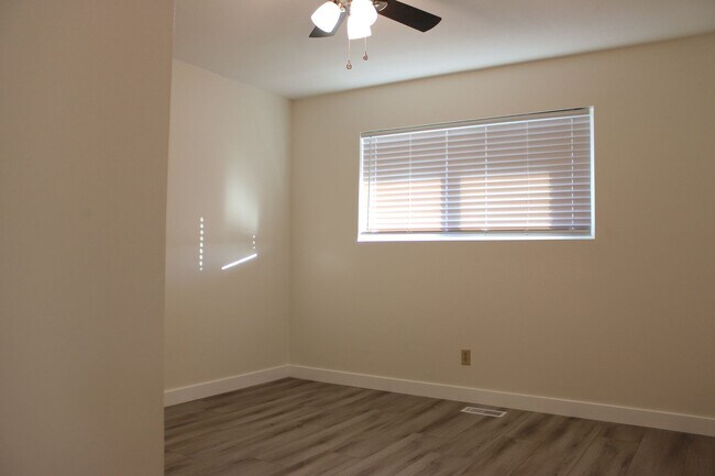 Building Photo - Newly Renovated 3 Bedroom, 1 Bath Duplex – in Lehi!
