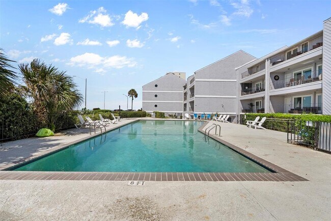 Building Photo - 7600 Seawall Blvd