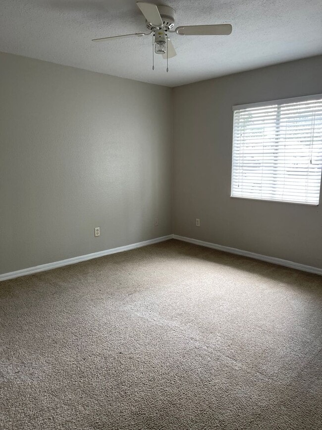 Building Photo - 2 bedroom 2 bathroom condo in Altamonte Springs!