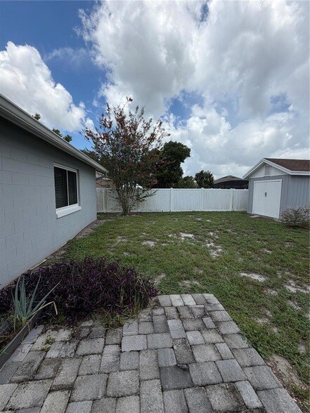 Building Photo - 1229 Allendale Dr