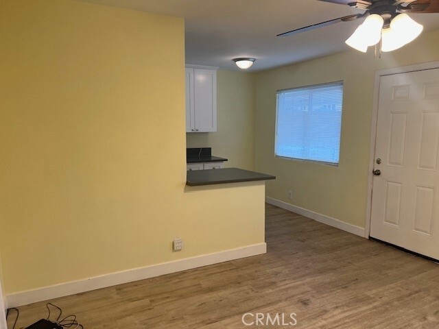 Building Photo - 996 N Crescent Ave