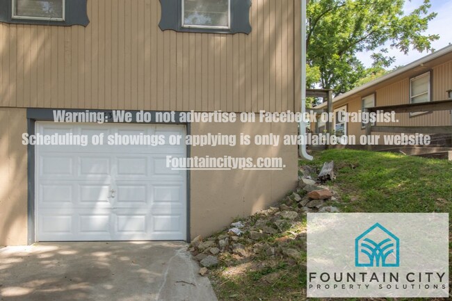 Building Photo - 4431-4437 Northeast Winn Road