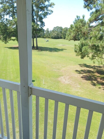 Building Photo - 665 Tupelo Ln