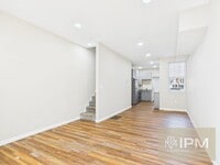 Building Photo - Charming 3 Bedroom, 2 Bath Home in Harrisburg, Pa!