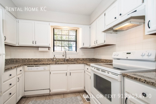 Building Photo - 7434 Santa Fe Dr