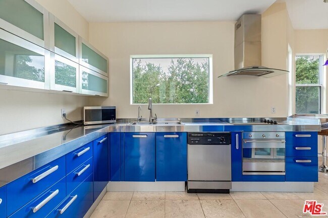 Building Photo - 23639 Clover Trail