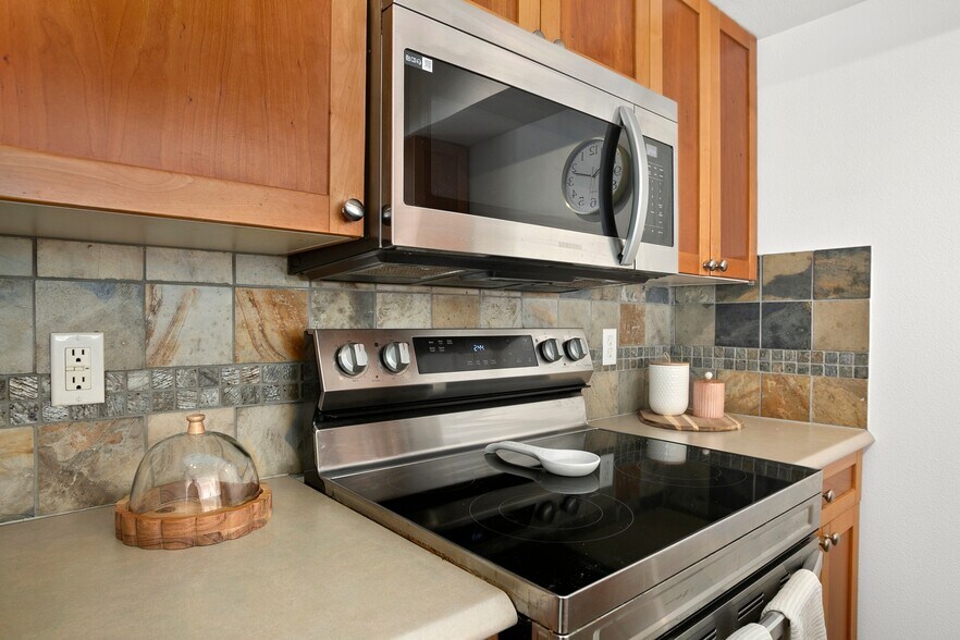 Building Photo - 1545 NW 57th St
