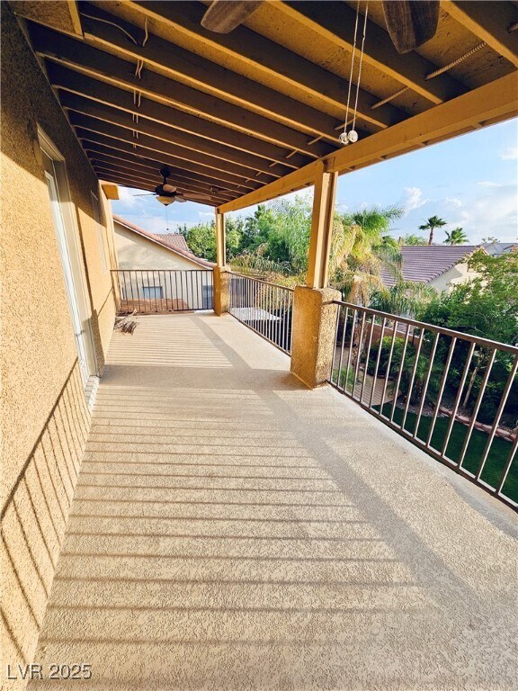 Building Photo - 777 Valley Rise Dr