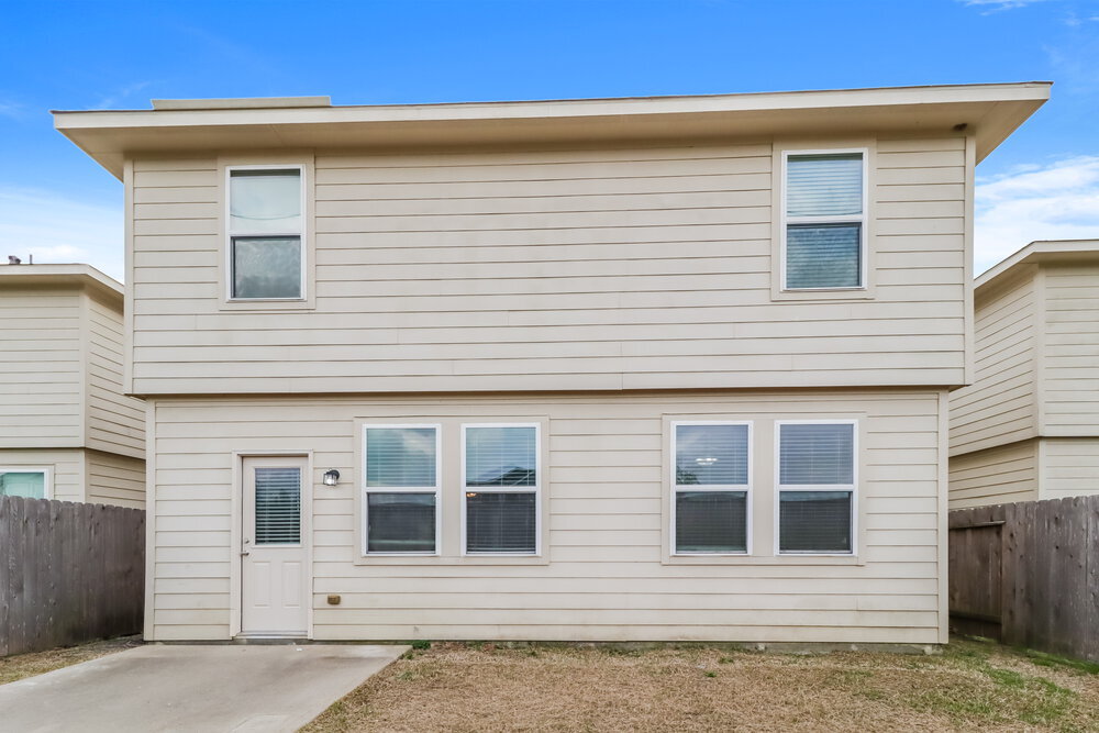 Building Photo - 9446 Green Mills Dr