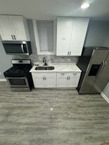 Building Photo - 4330 W Lexington St