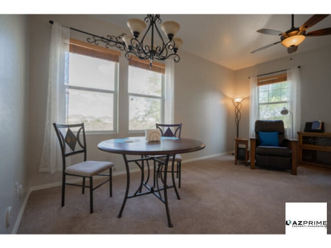 Building Photo - Live the Good Life in this Lovely 3/2 Phoe...