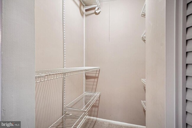 Building Photo - 3356 Woodburn Rd