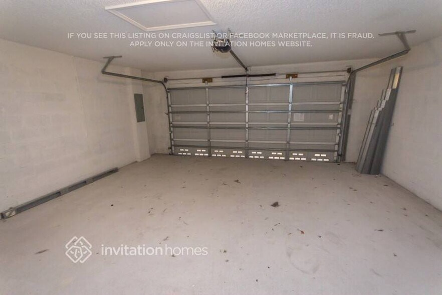 Building Photo - 6117 Adriatic Way