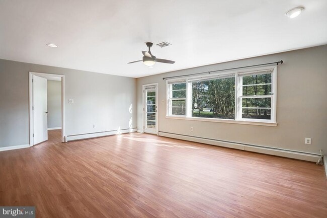 Building Photo - 7525 Salem Rd