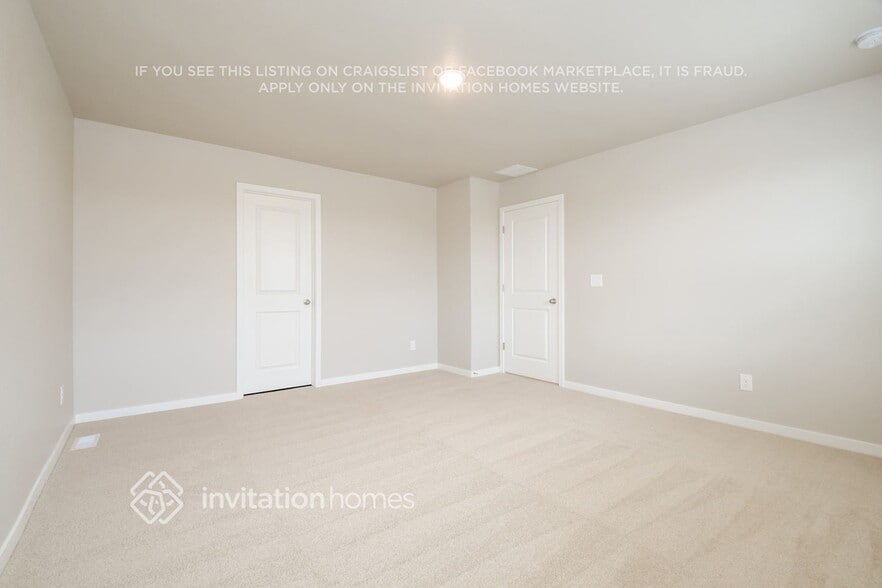 Building Photo - 2161 Christina St