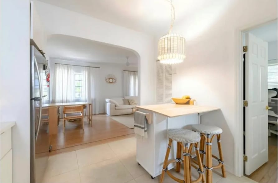 Kitch and living room - 817 Meridian Ave