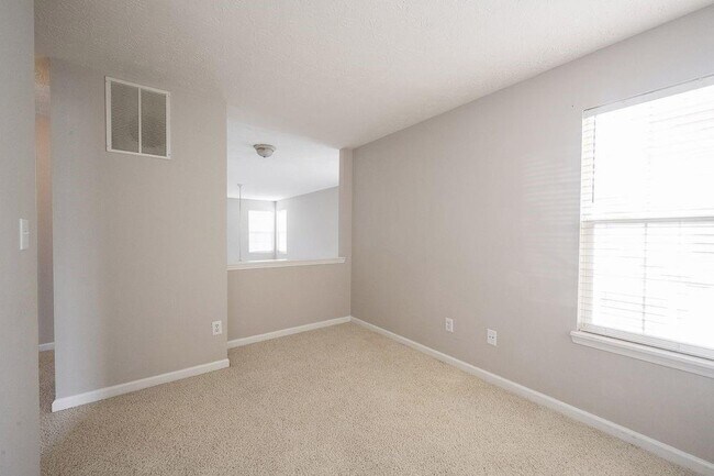 Building Photo - 9246 Eden Woods Ct