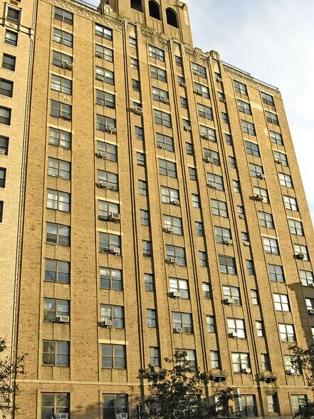 Primary Photo - 166 Second Avenue