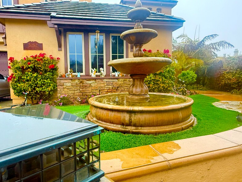 Building Photo - 5252 Amber View Point