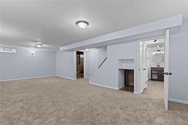 Building Photo - 2617 California Ave