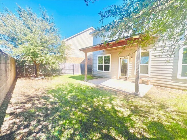 Building Photo - 9336 Hunter Ln