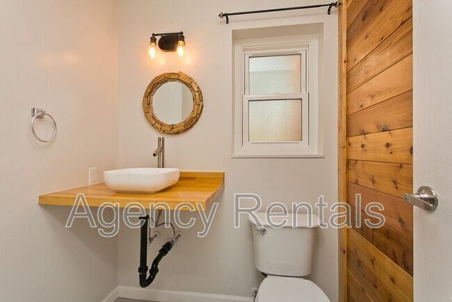 Building Photo - 92-1331 Panana St. #52