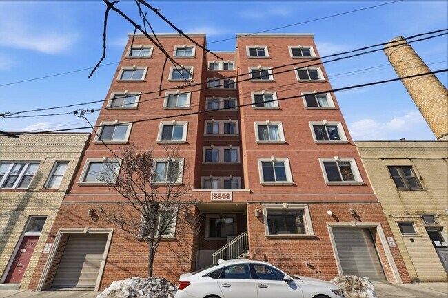 Building Photo - 5509 Madison St