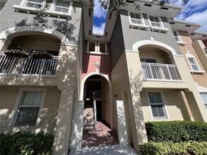 Building Photo - 10885 NW 89th Terrace