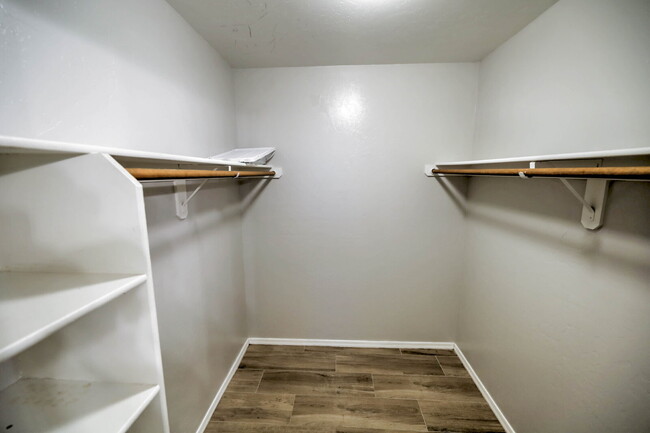 Building Photo - Smart East Side 3 Bedroom Home with EV cha...