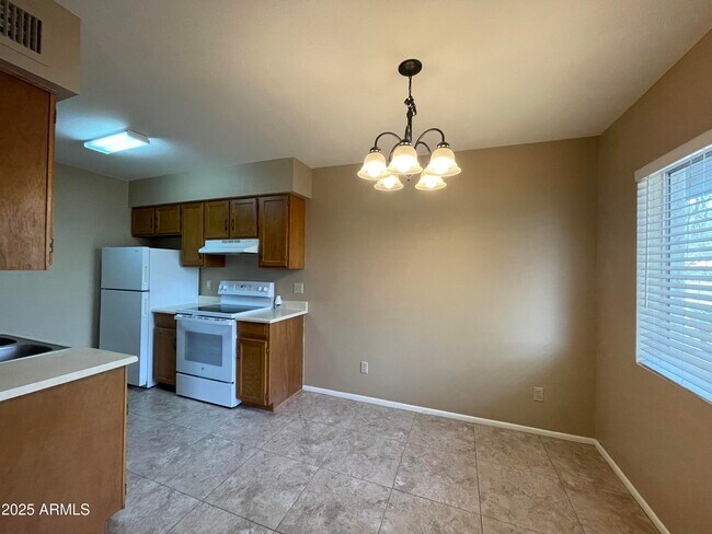 Building Photo - 37217 N Conestoga Trail