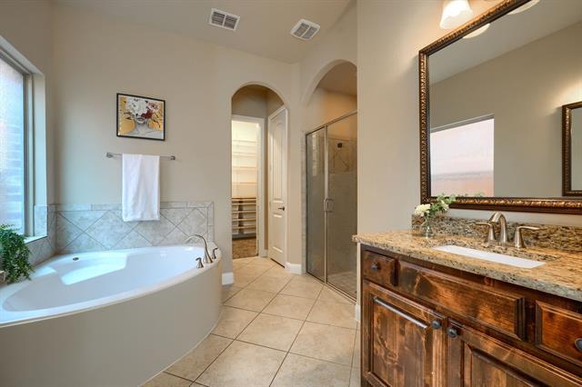 Building Photo - 7119 Isle Royale Ln