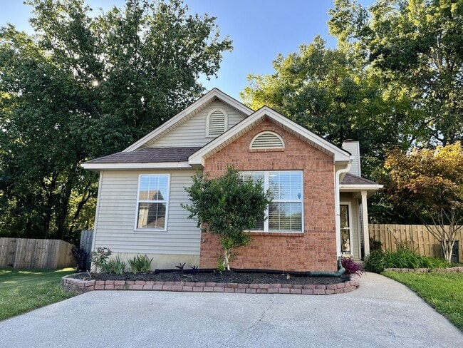 Primary Photo - 3BR/2BA Hermitage Rental Minutes from I-40...