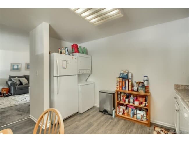 Building Photo - 2515 S Sheridan Blvd