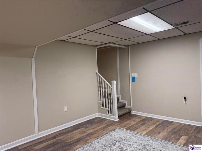 Building Photo - 608 Birch Dr.