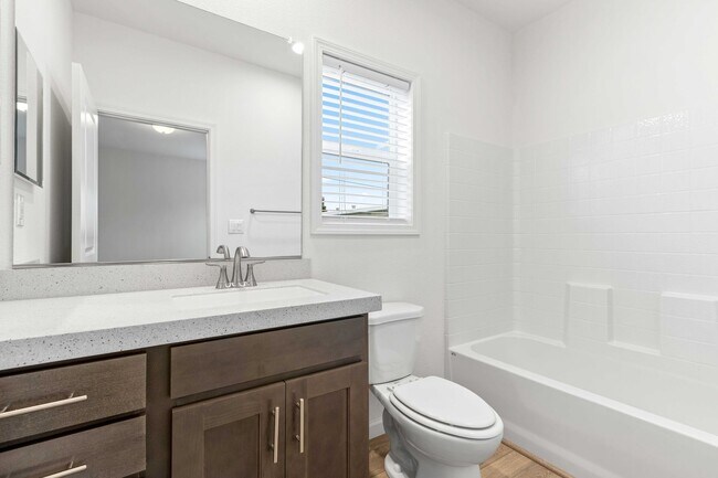 Building Photo - BRAND NEW HOME IN THE PLEASURE POINT AREA OF SANTA CRUZ. $3,750 Per Month