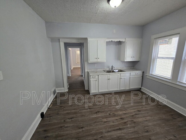 Building Photo - 3895 Dr. William Finlayson St