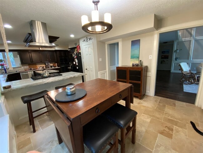 Building Photo - 28 Tangle Brush Dr