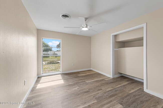 Building Photo - 39 E Azalea Cir