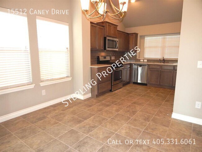 Building Photo - 15512 Caney Dr