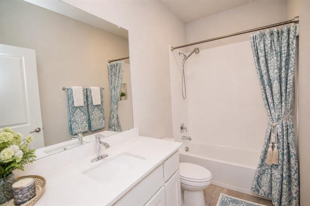 Building Photo - 1804 Mensa Dr
