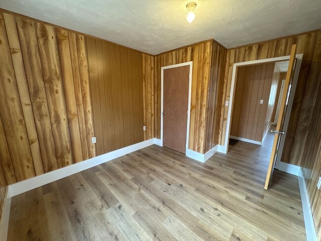 Building Photo - House in Grand Rivers