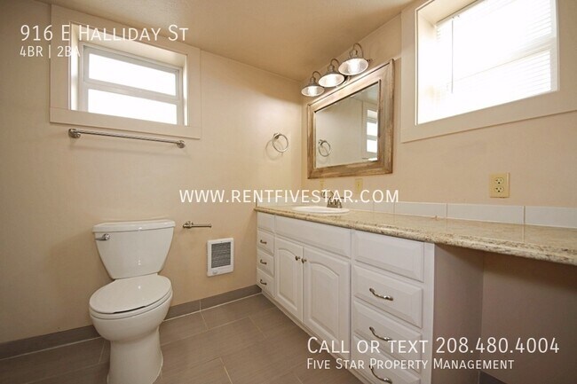 Building Photo - 916 E Halliday St