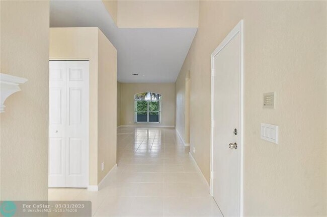 Building Photo - 11517 NW 49th Ct